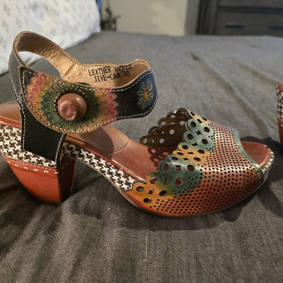 L'Artiste Spring Step Jive Leather Platform Heel Sandals Size 38, US 7.5-8 - Picture 2 of 7